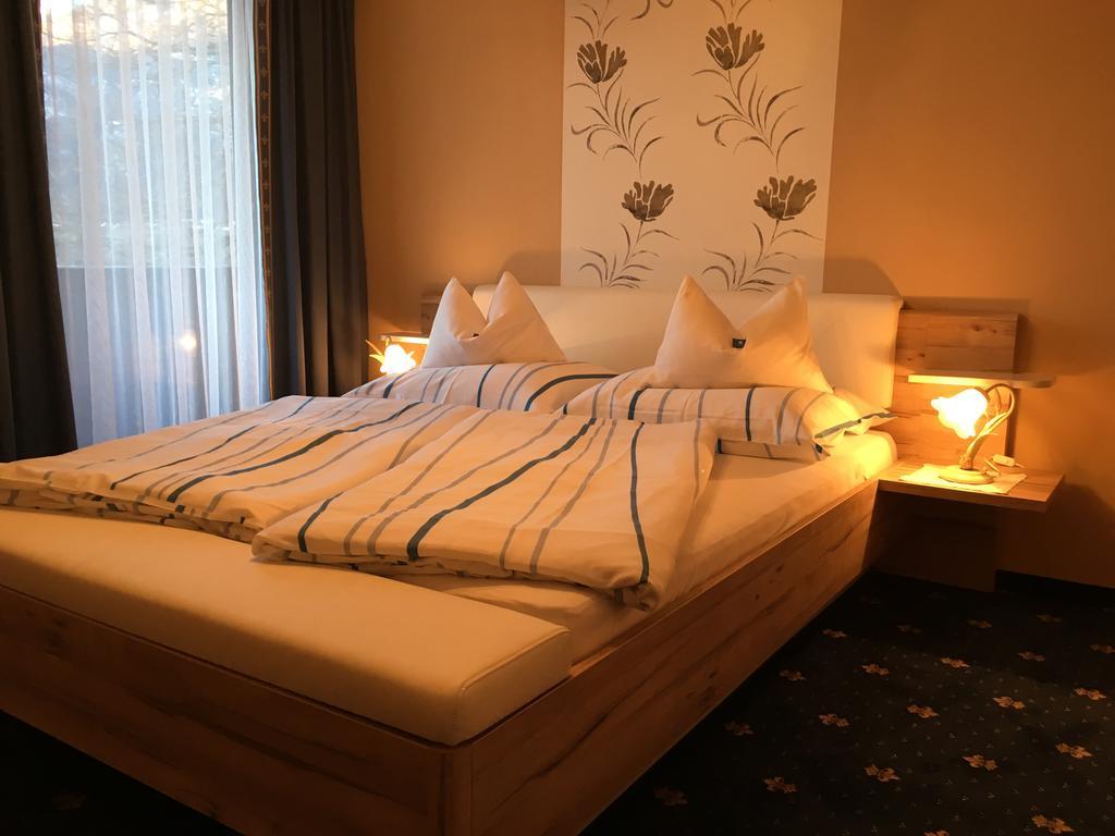Gaestehaus Kloiberguetl Sankt Gilgen Rum bild